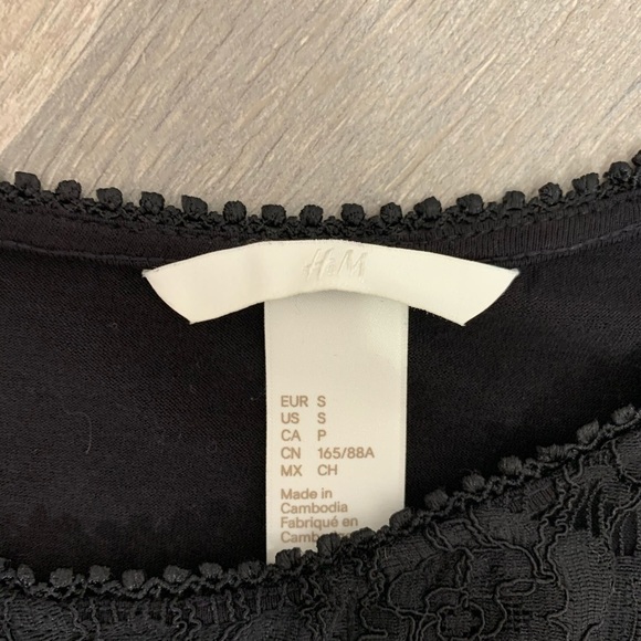 H&m Black Tank with Lace 🍋 - Picture 5 of 5